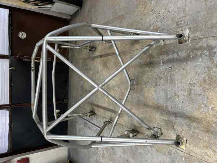 Vend arceau OMP Roll bar pour peugeot 106 4