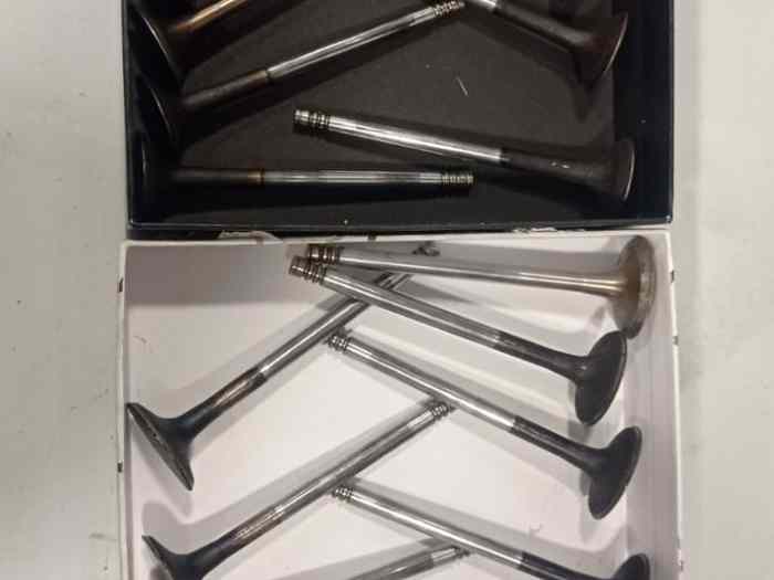 Pièces pour moteur BMW M12/7 1600cm3 Type F1 super état 1