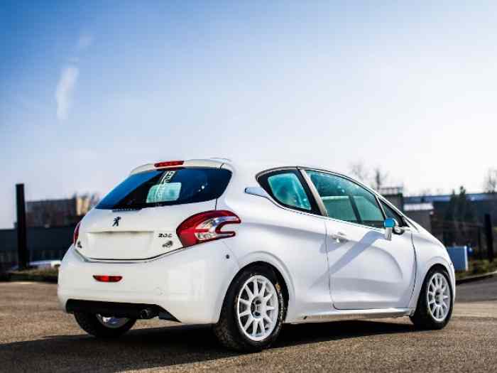 CHL SPORT AUTO VEND PEUGEOT 208 R2 1