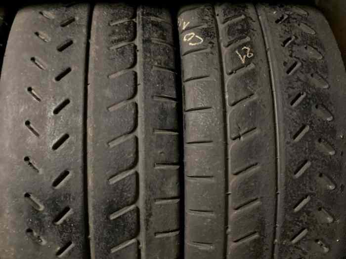 Vends Michelin R21 connect en 16pouces