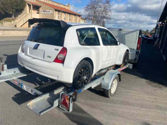 Clio S1600