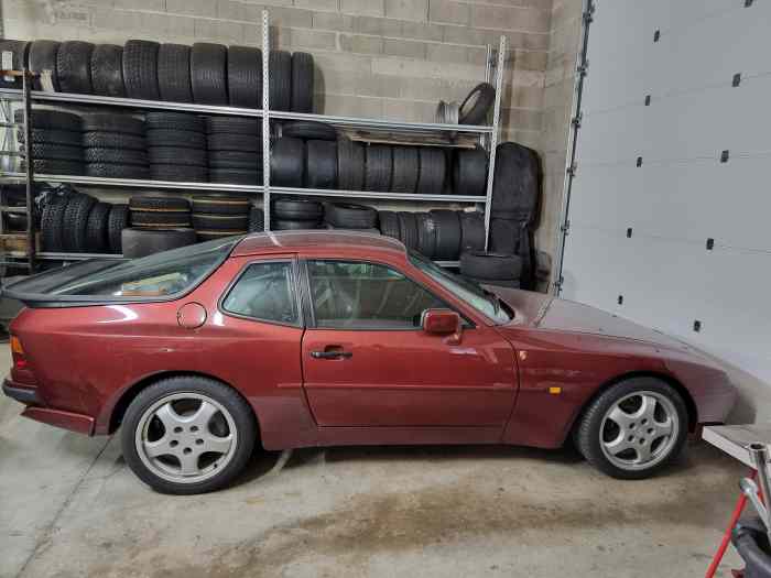 Caisse Porsche 944 Turbo décembre 1986 avec CG