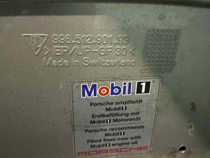 Coffre avec aileron pour 996 GT3 RS 4
