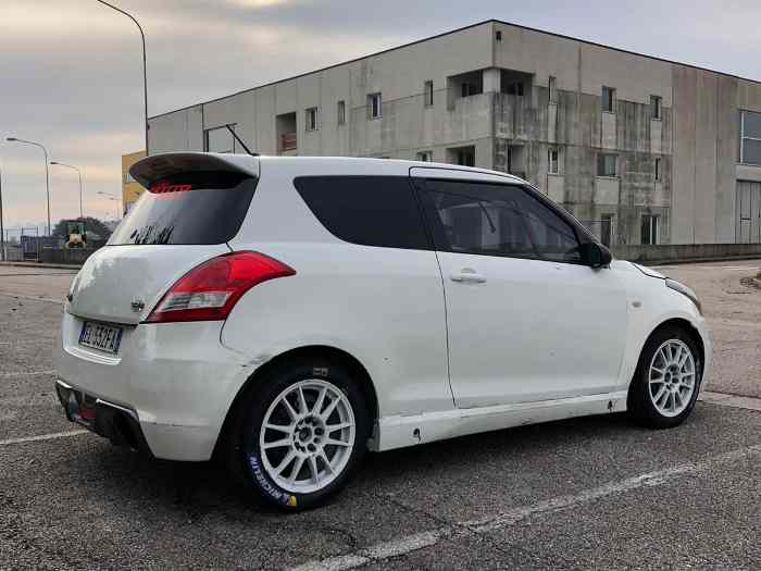 Suzuki Swift Sport 1.6 RS Plus 1