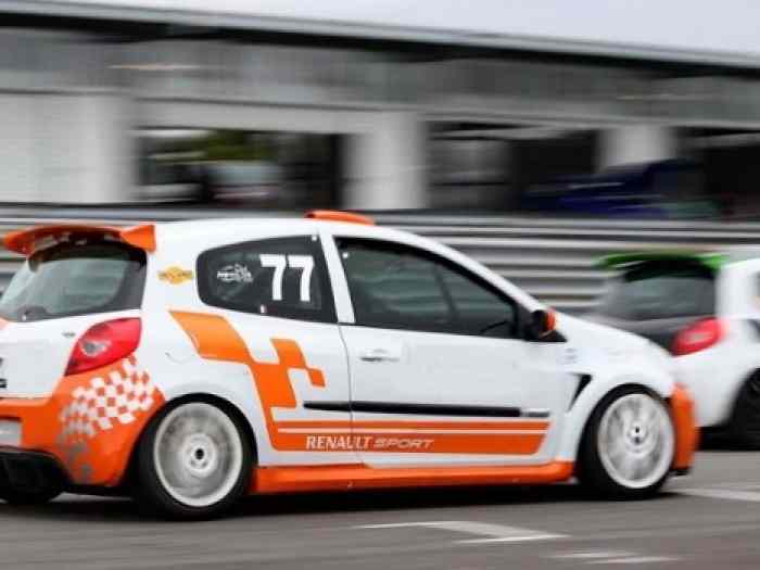 Renault Clio 3 Cup 1