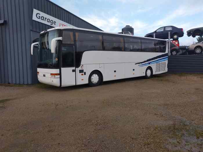 BUS AMENAGE VASP AVEC TRANSPORT DE VEHICULE 0