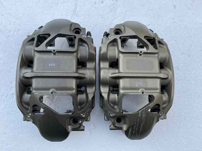 2 ETRIERS BREMBO 6 PISTONS MONOBLOC TBE 3