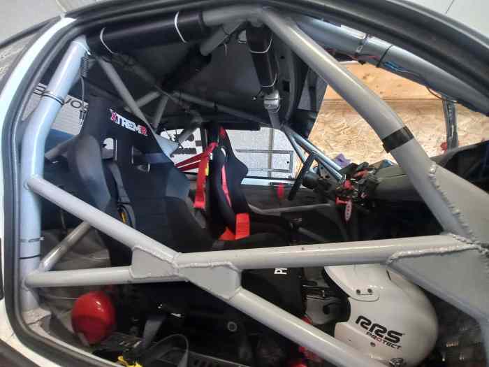 Peugeot 205 F2000/13 3