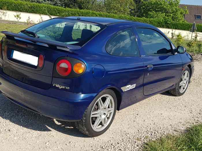 Mégane 2L 16 Monté Carlo 1