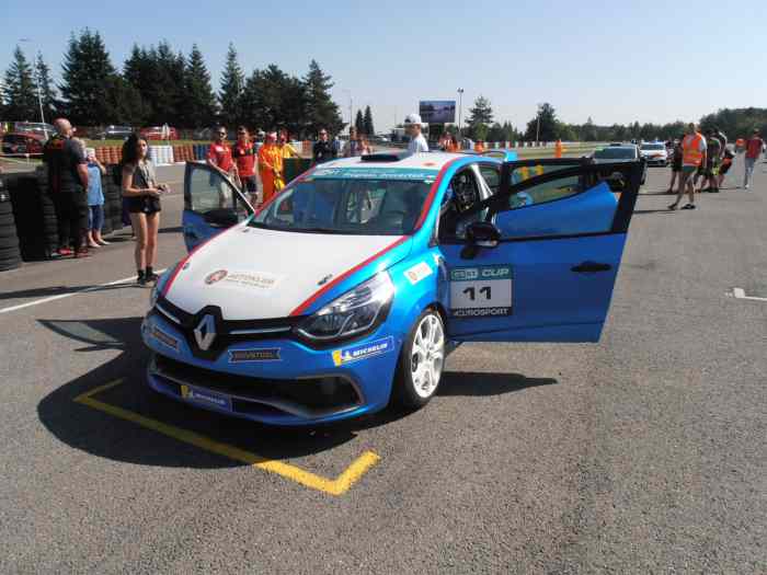 Prodávám Renault Clio Cup 4 2018 0