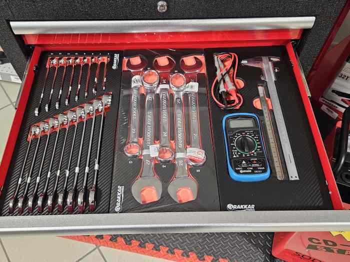 SERVANTE DRAKKAR 247 OUTILS 3