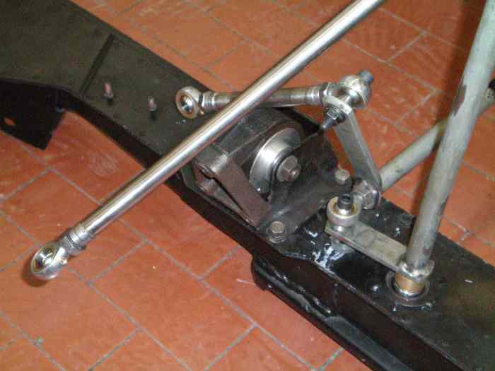 commande de tringlerie Rotule unibal de boite a vitesse Lancia Montecarlo