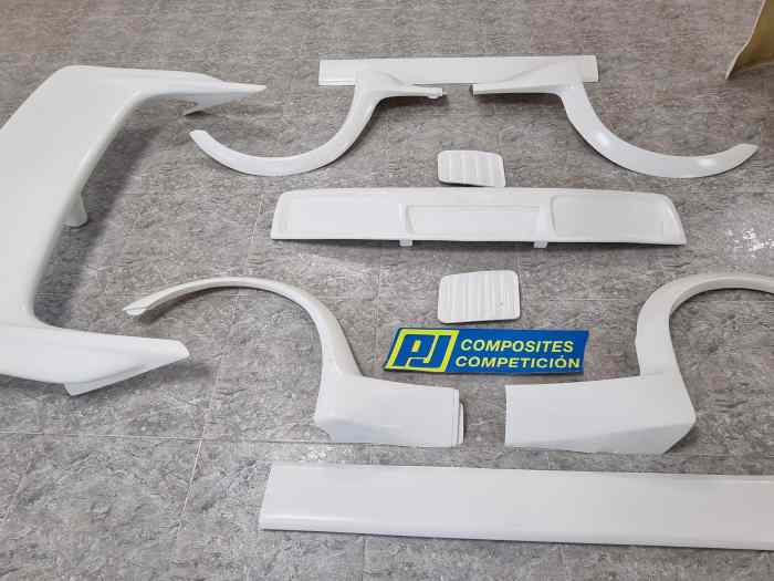 KIT CARROCERIA FORD SIERRA COSWORTH 3