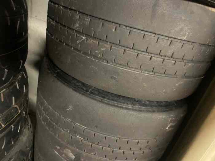 2 pneus MICHELIN TB5 245/40/13 occasio...