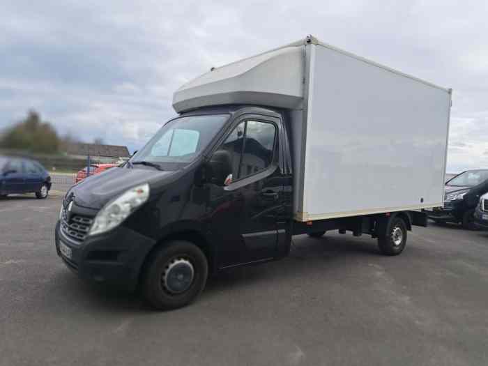 Camoin 20 m3 renault master 2.3 en 135...