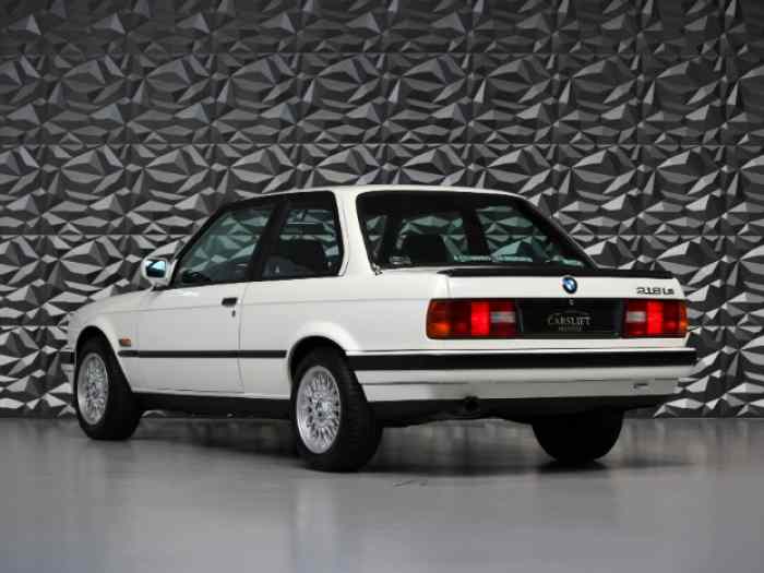 BMW SERIE 3 318 is E30 136ch 1