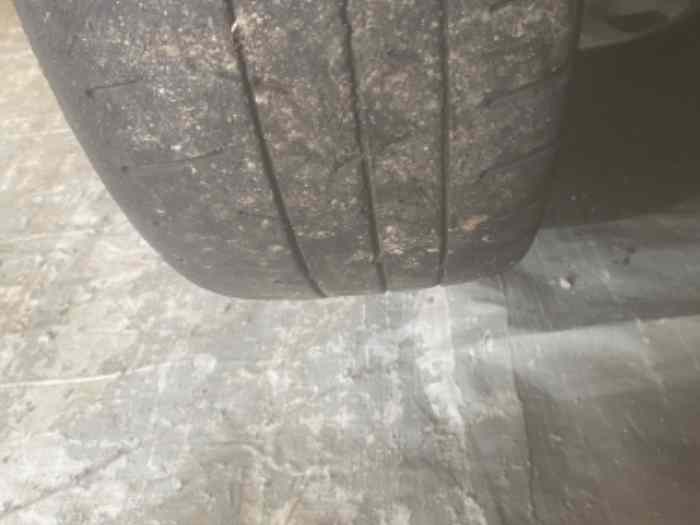 Vends 6 pneus hankook en 15 4