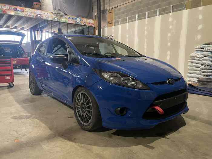 Ford fiesta r2 1