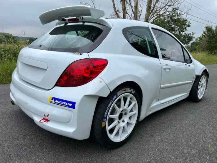 Location Peugeot 207 S2000 4