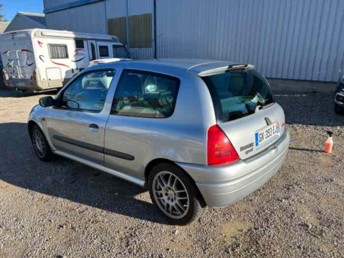 Renault Clio II RS phase 1 2