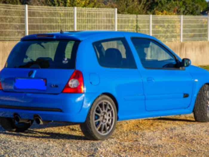 Clio 2 rs 182 1