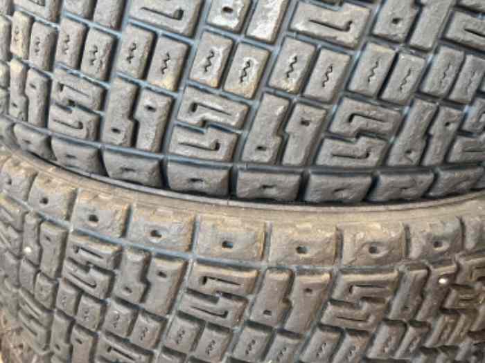 Lot pneus terre Michelin 16/64-15 92Xl