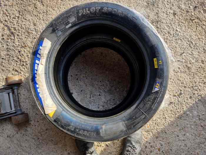 Michelin r11