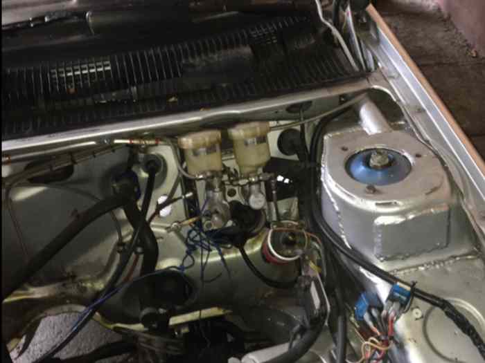 Caisse Peugeot 205 Gti groupe A 1900 passeport & carte grise 2