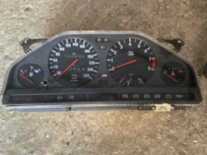 Compteur M3 E30