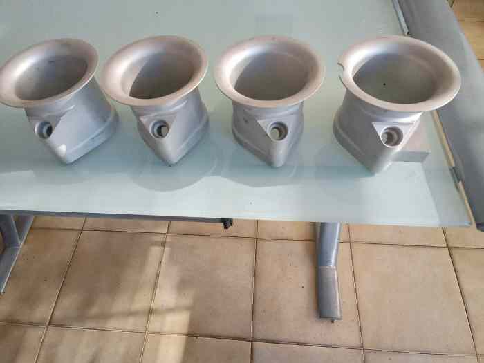 4 Cornets D: 50mm avec emplacement injecteurs (Xsara Kit Car Citroën Sport) (Neuf) 390€