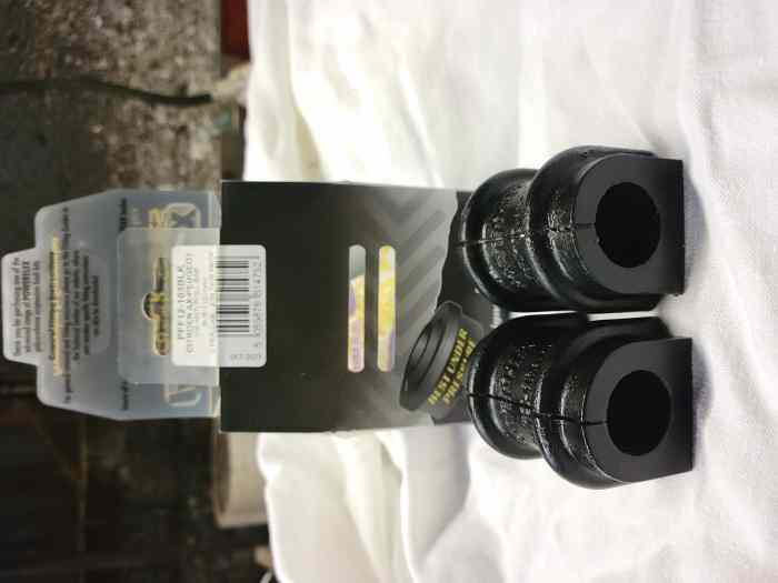 Silent bloc Black series barre stab ax 106 diamètre 20 mm 0