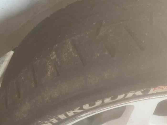 Vends 6 pneus hankook en 15 3