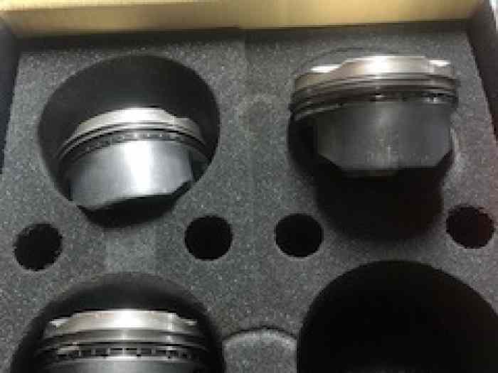 3 pistons Wossner Clio 2 1