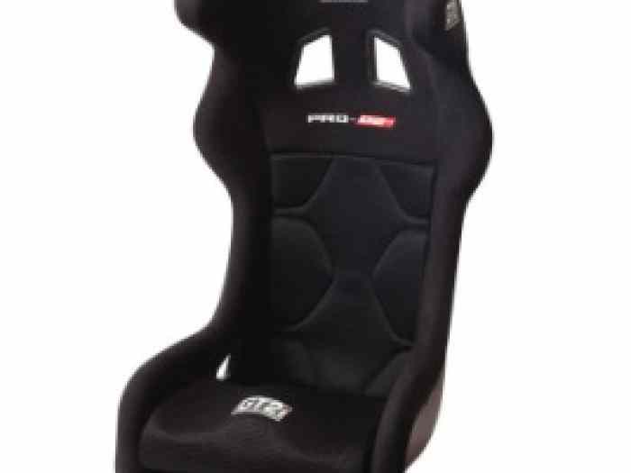 DESTOCKAGE 1 BAQUET FIA GT2i PRO-02M