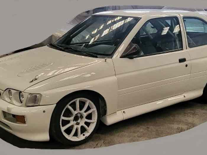 FORD ESCORT COSWORTH 2