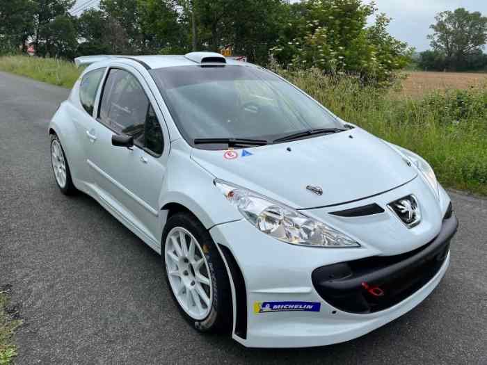 Location Peugeot 207 S2000 1