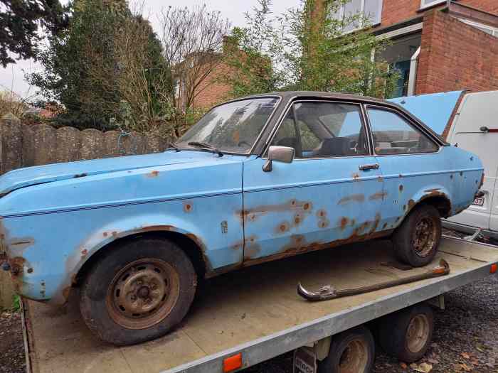 Ford escort mk2 complète ou en piéces 0