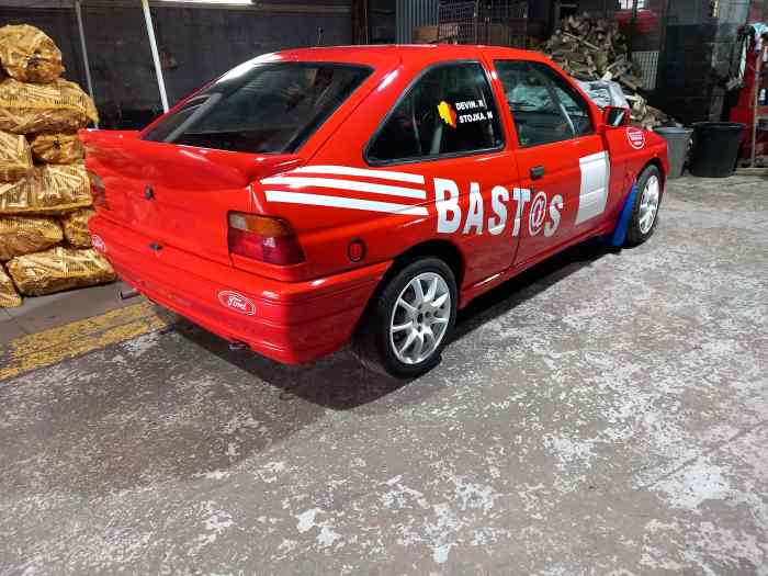 A vendre ford escort rs2000 mk5 3