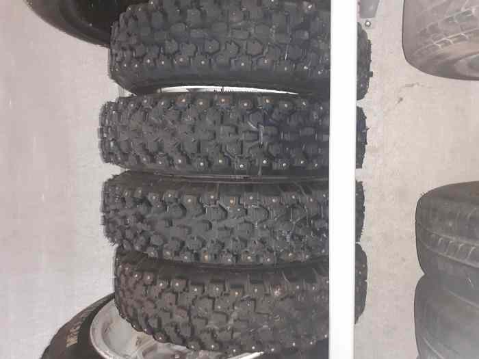 Pneus rallye neige & glace