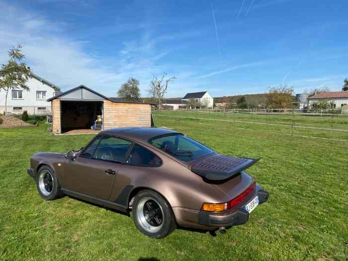 Porsche 911 de série 1982 3.0 204ch 1