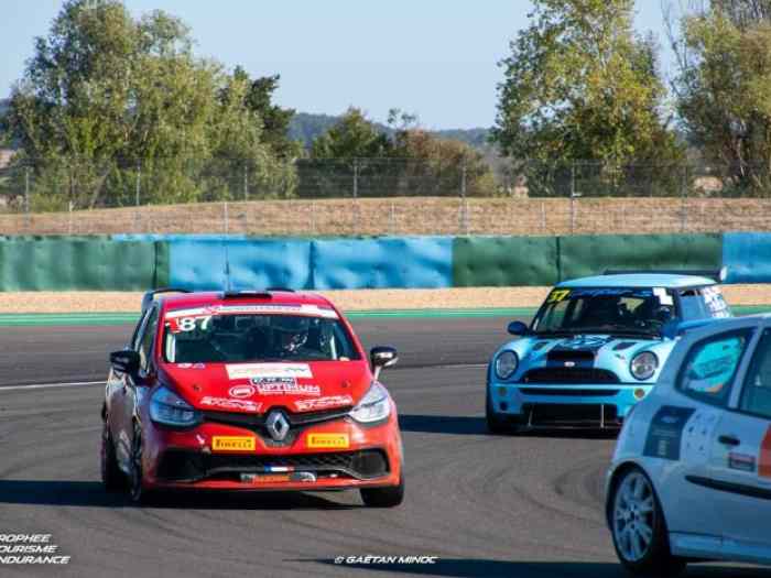 LOCATION CLIO 4 CUP TTE ET FREE RACING MAGNY COURS 0