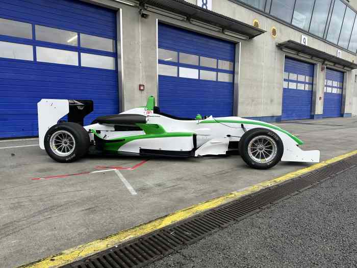 Dallara F306 ,Opel Spiess Challenge, Paddle-Shift 1