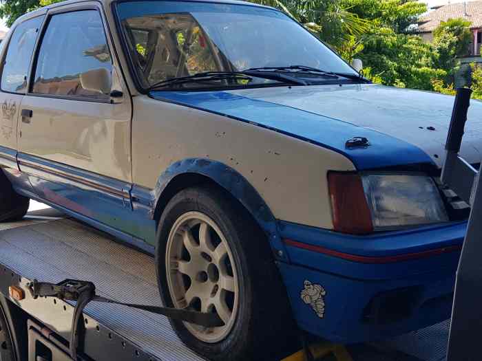 peugeot 205 gti 1900 gr a ex usine ita...