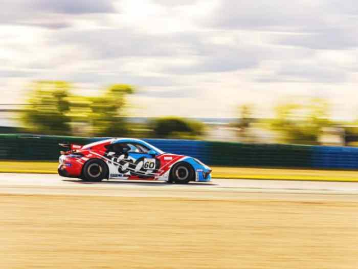 Porsche 718 Cayman GT4 Clubsport Competition FULL MR - MY 2019 - 9948 km 1