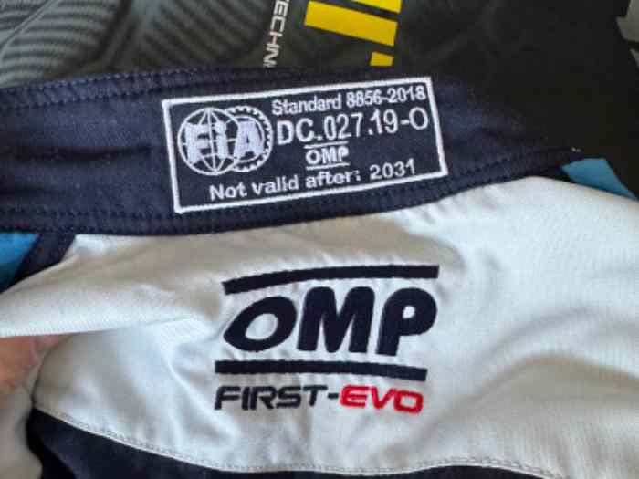 Combinaison NEUVE !! OMP First Evo T.62 1