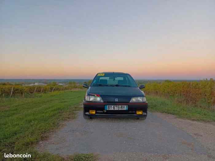 A vendre PEUGEOT 106 Xsi 1