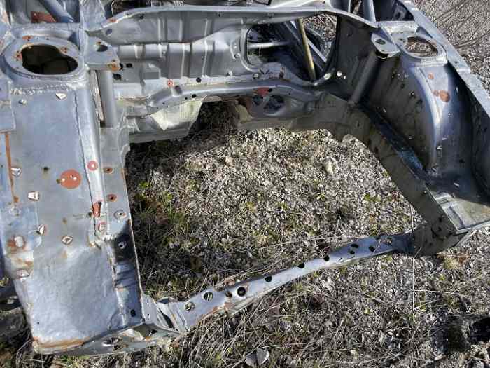 Caisse accidentée 306 Maxi V2 irrécupérable sans VK 0