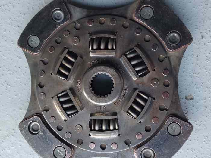 Disque embrayage ap Racing