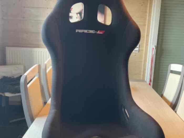 Baquet GT2I ( atech ) validité 2025 ( VENDU ) 2