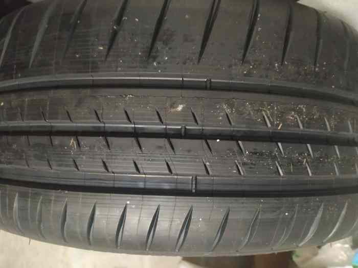 Pneus Michelin 225/40/ZR/18